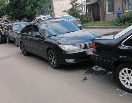 У Кропивницькому нетверезий водій скоїв ДТП за участі чотирьох автівок. ФОТО