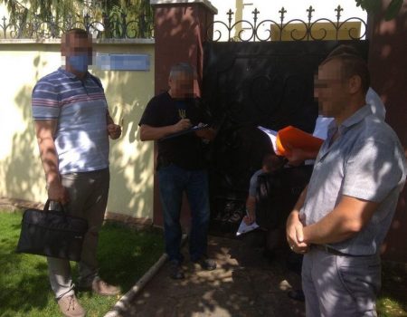 На Кіровоградщині депутата однієї із міськрад підозрюють у розтраті чужого зерна