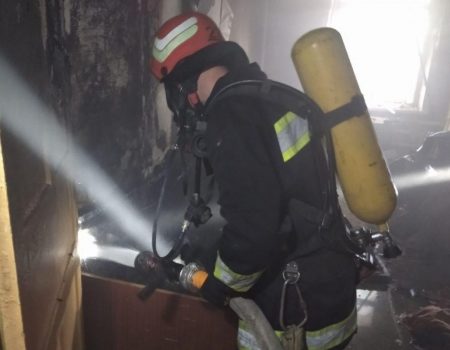 У Новгородці врятували чоловіка з пожежі