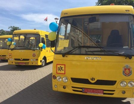 В які райони Кіровоградщини поїдуть нові шкільні автобуси
