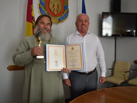 На Кіровоградщині відзначили цьогорічного лауреата обласної премії імені Якова Паученка