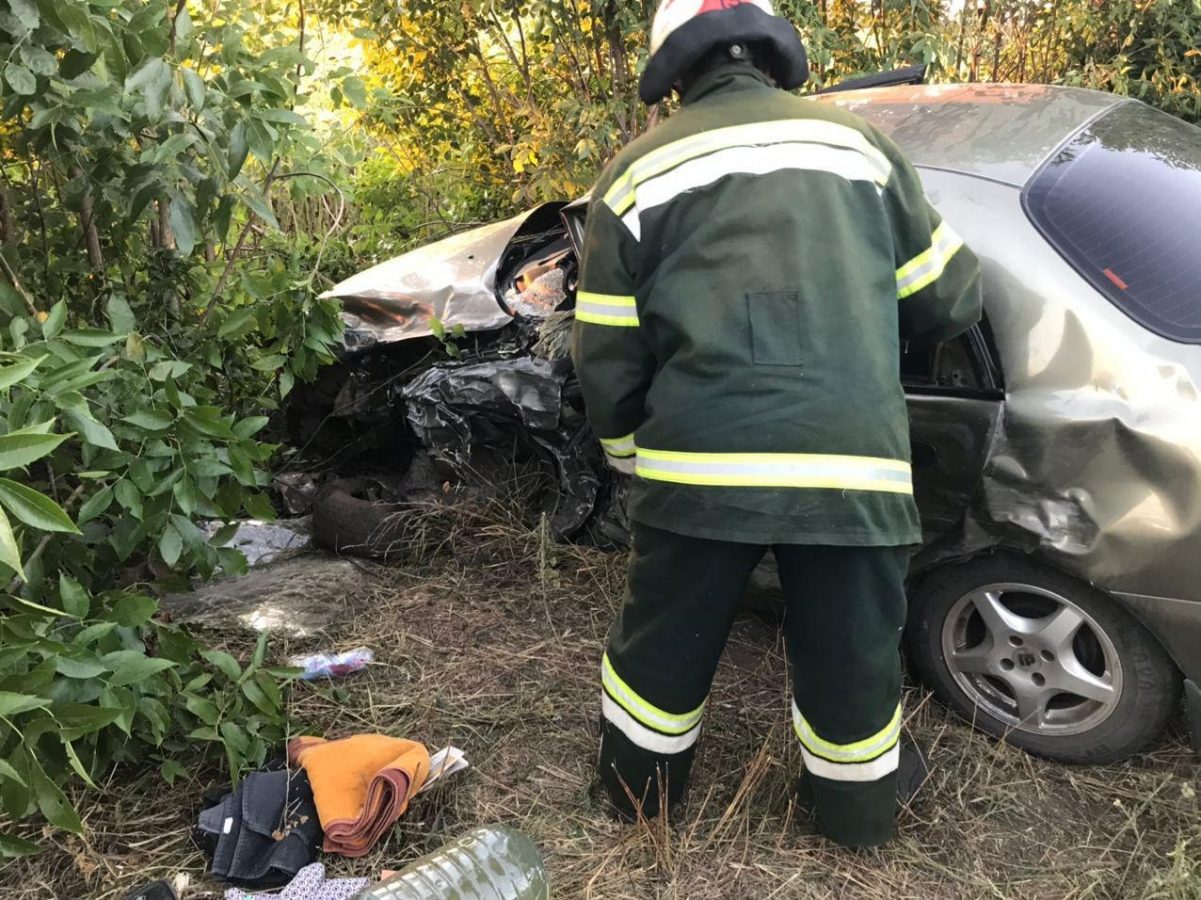 На Кіровоградщині внаслідок лобового зіткнення двох авто загинув водій