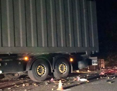 На Кіровоградщині зіштовхнулися дві вантажівки. ФОТО