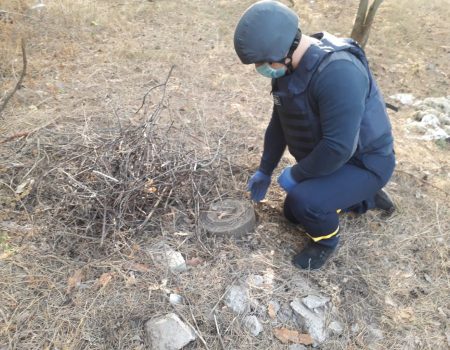 У Кропивницькому виявили та знешкодили протитанкову міну. ФОТО