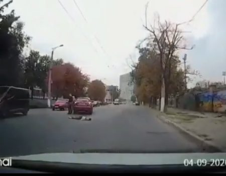 ДТП зі смертельними наслідками сталася в Кропивницькому – водійка збила жінку. ВІДЕО