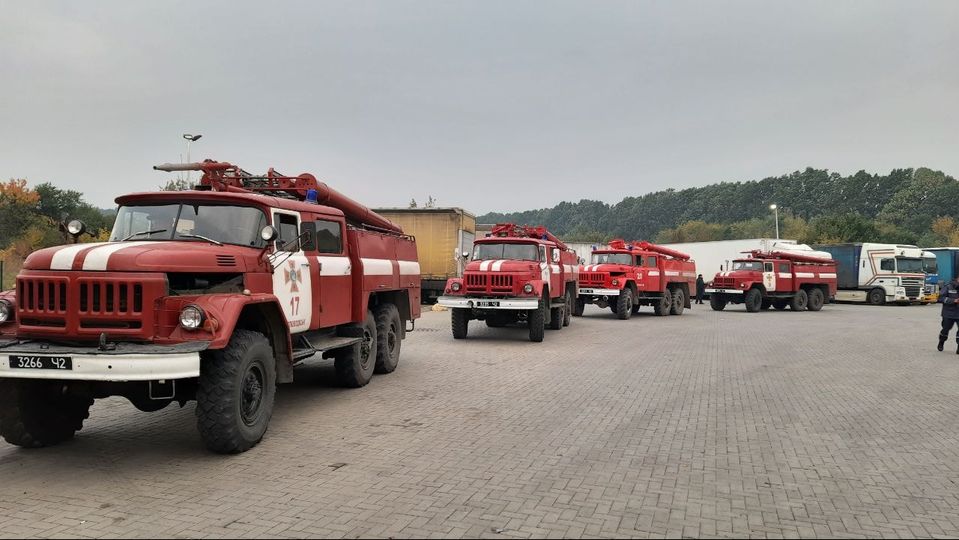 Рятувальники Кіровоградщини вирушили гасити масштабну лісову пожежу на Луганщині