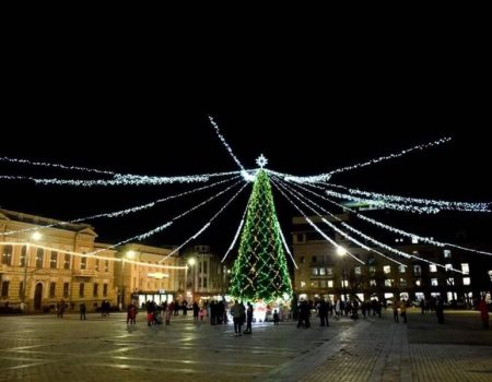 В неділю в Кропивницькому відкриють головну новорічну ялинку