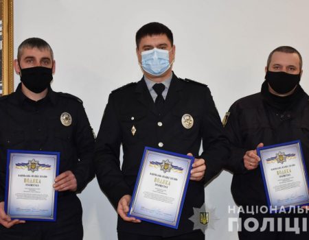 Кіровоградщина: трьох поліцейських із Малої Виски відзначили за розкриття злочину