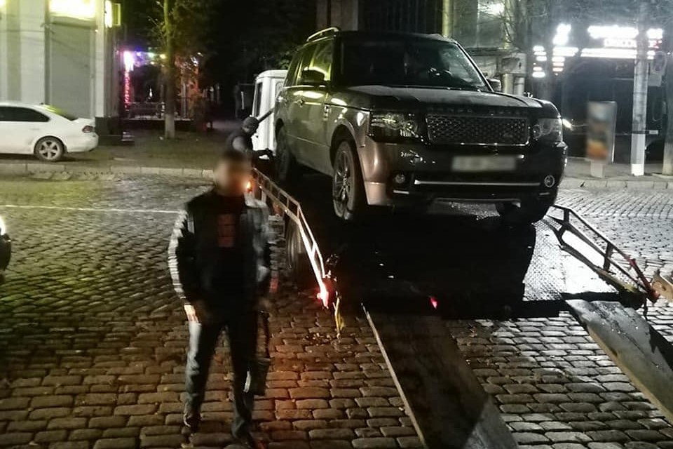 У Кропивницькому судитимуть чоловіка, який пропонував поліцейському хабар за повернення авто фото 1