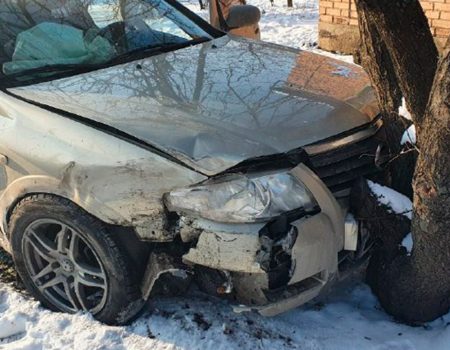 У Кропивницькому водій під час обгону спричинив ДТП. ФОТО