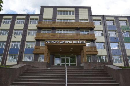 Громада Кіровоградщини закликає об’єднати зусилля, щоб придбати МРТ обласній дитячій лікарні