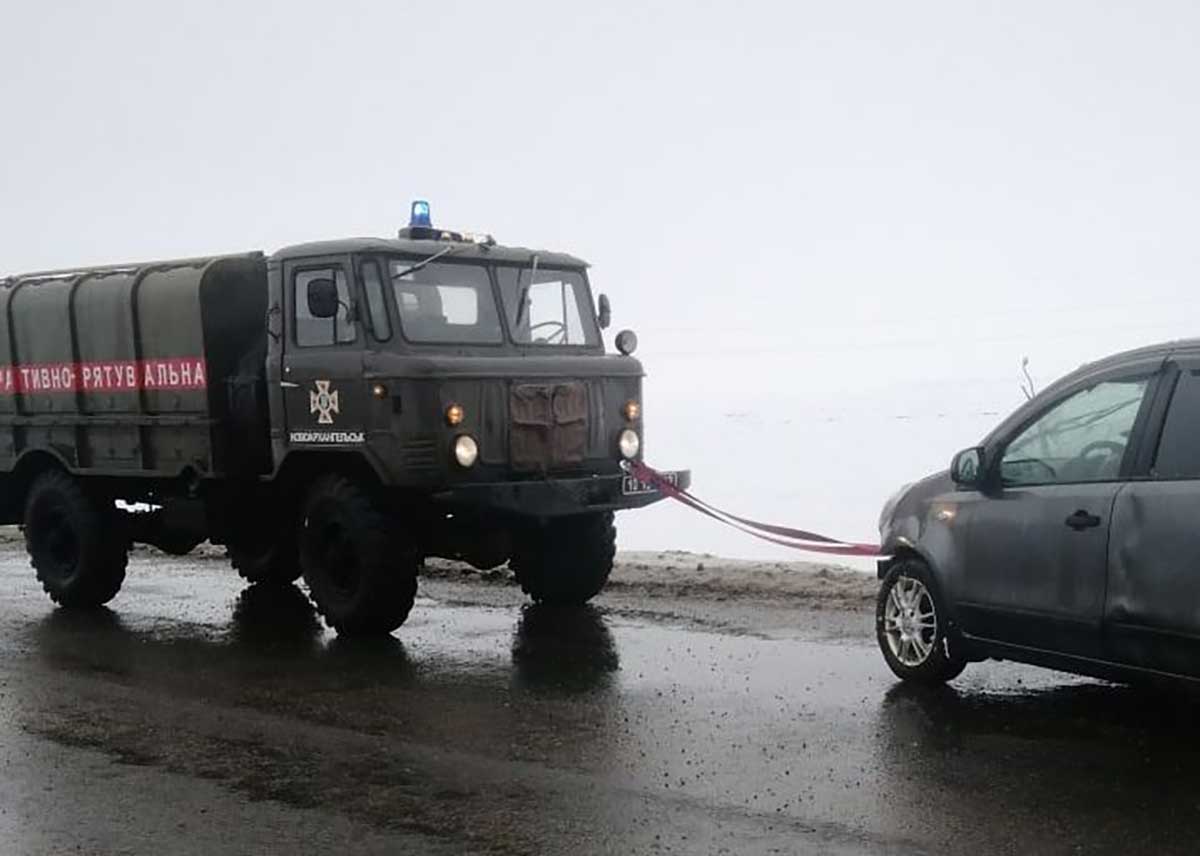 У Новоархангельському районі перекинулося авто. ФОТО