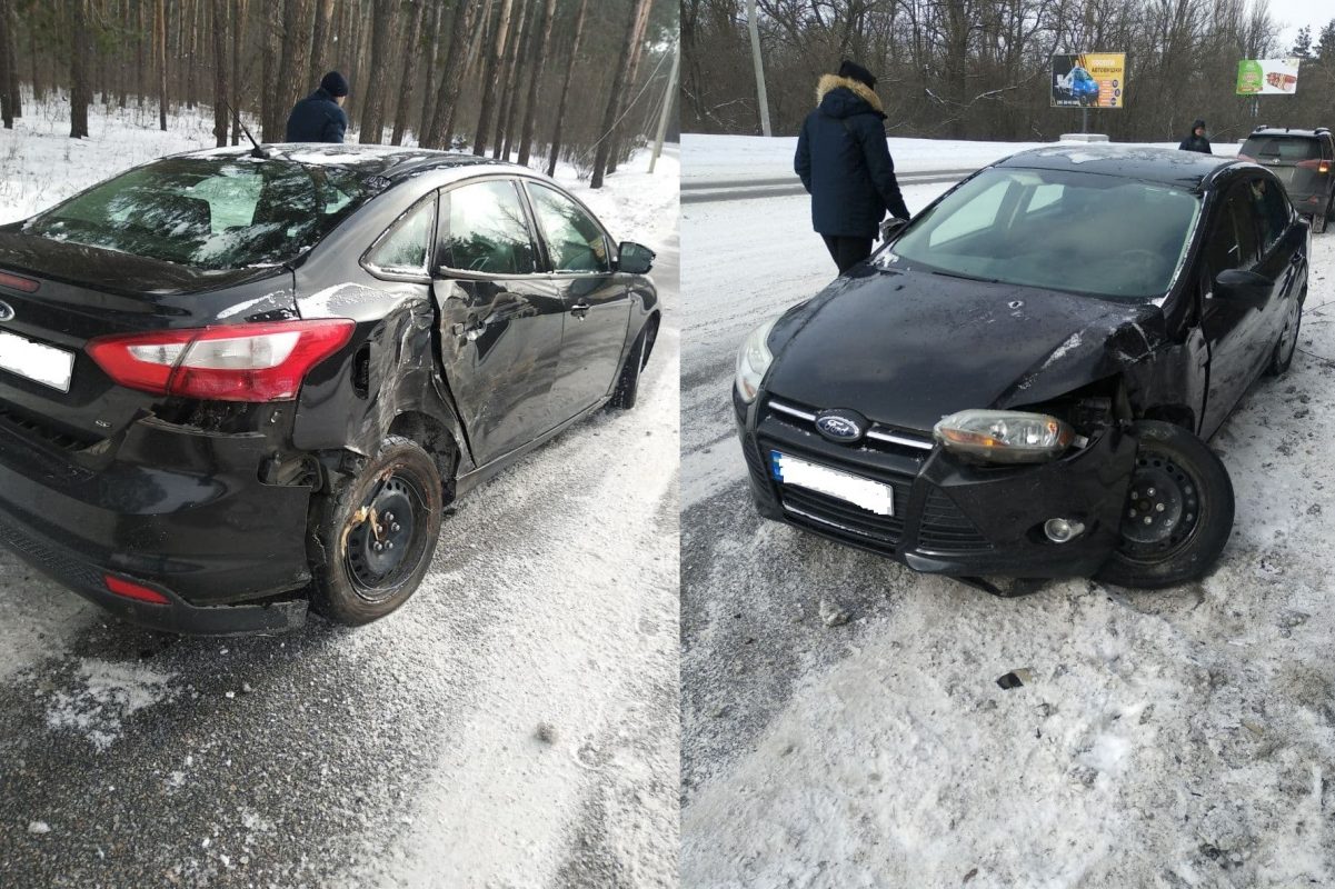 У Кропивницькому автівка збила електроопору. ФОТО. ВІДЕО