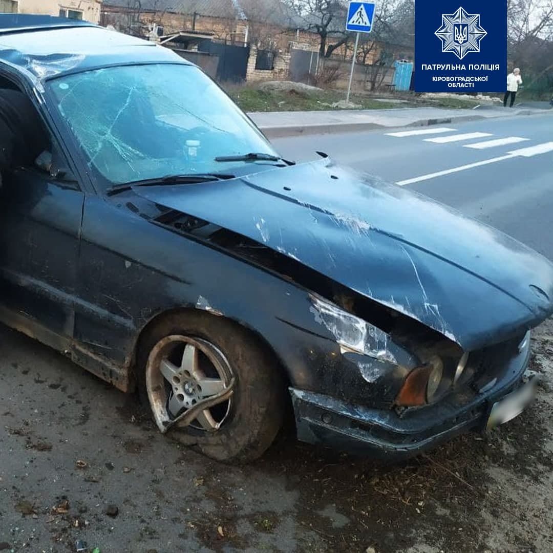 У Кропивницькому п&#8217;яний водій перекинувся на авто і тікав від поліції на &#8220;своїх двох&#8221;