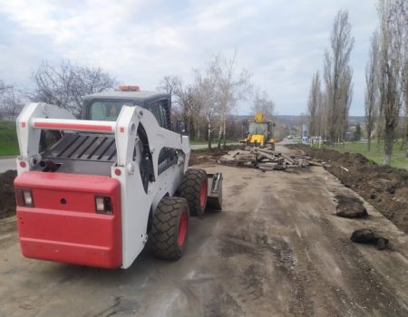 У Новомиргороді вперше за 40 років капітально відремонтують частину центральної дороги