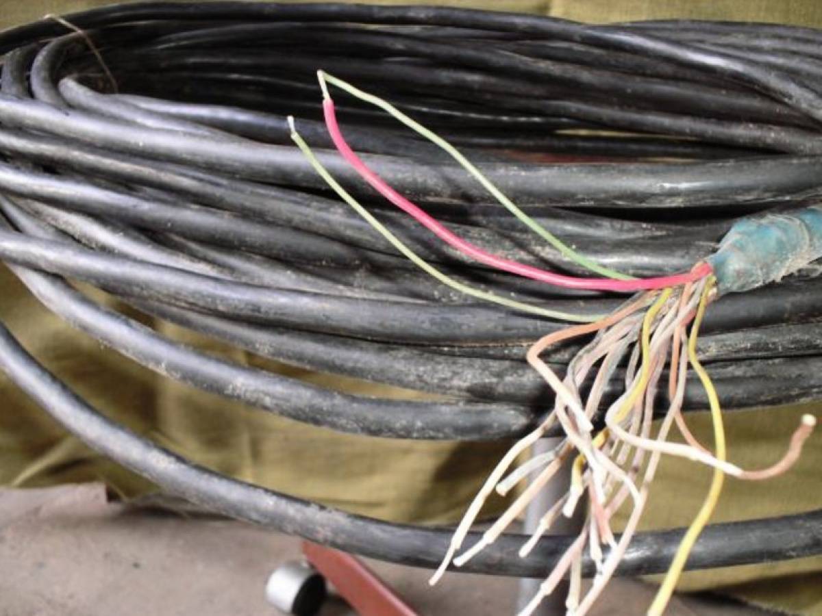 У Світловодську чоловік украв 1000 метрів телефонного кабелю