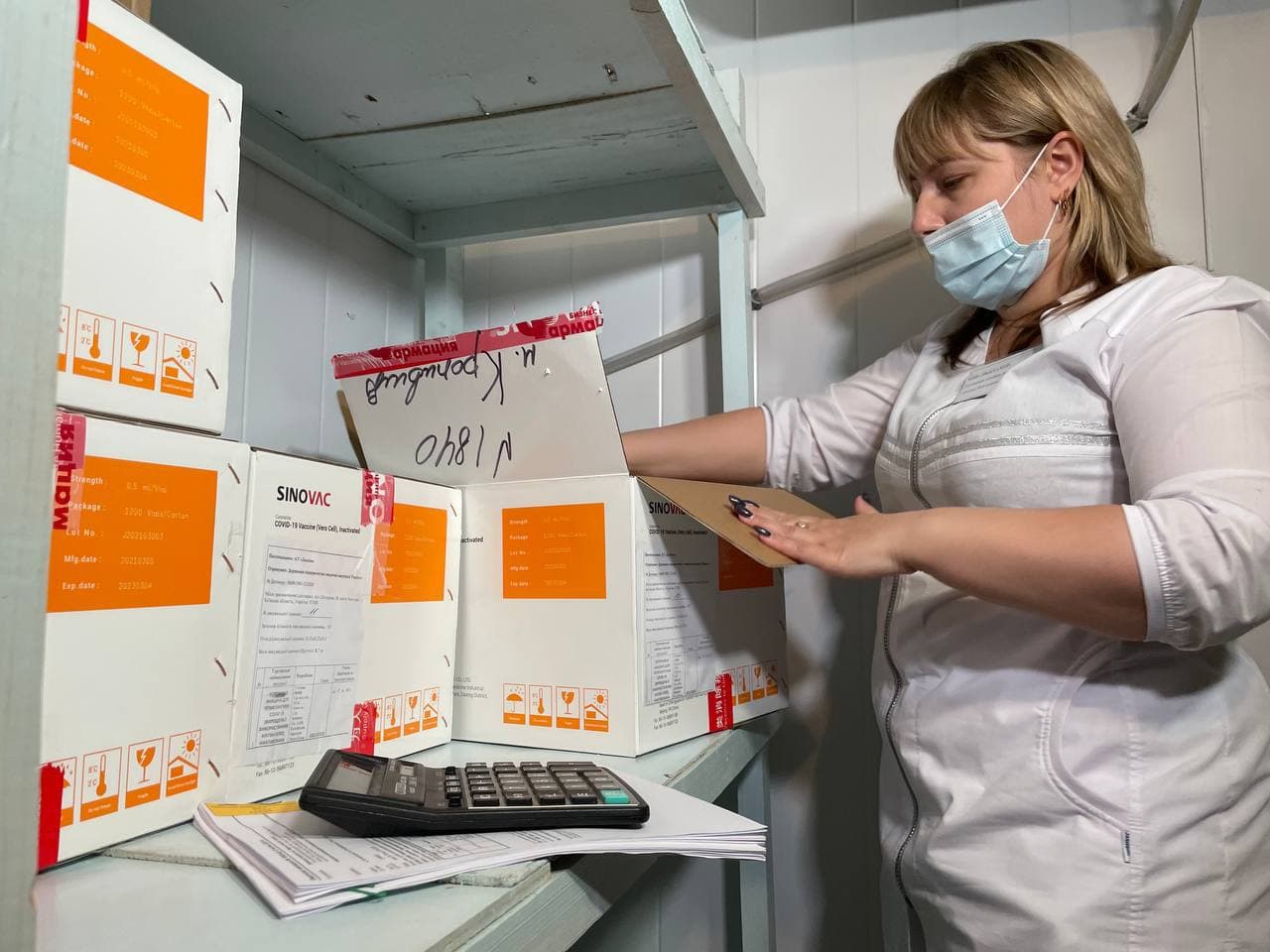 Кіровоградщина отримала майже 5 тисяч доз китайської вакцини проти COVID-19