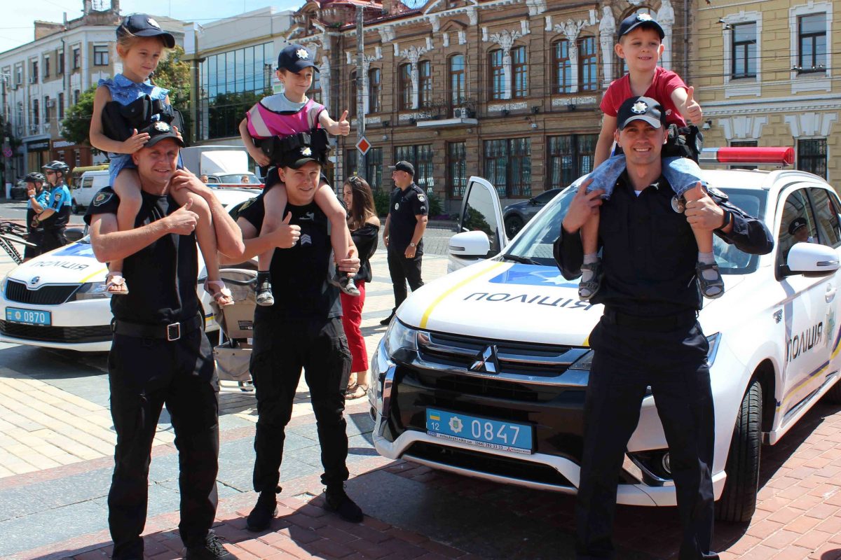 У вівторок у Кропивницькому поліцейські й рятувальники розважатимуть дітей