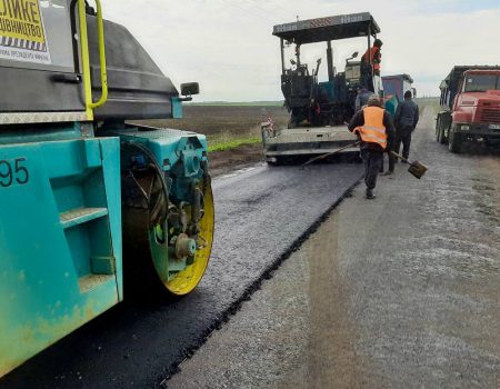 На Кіровоградщині ремонтують дорогу Мала Виска-Миролюбівка-Димине-Гаївка