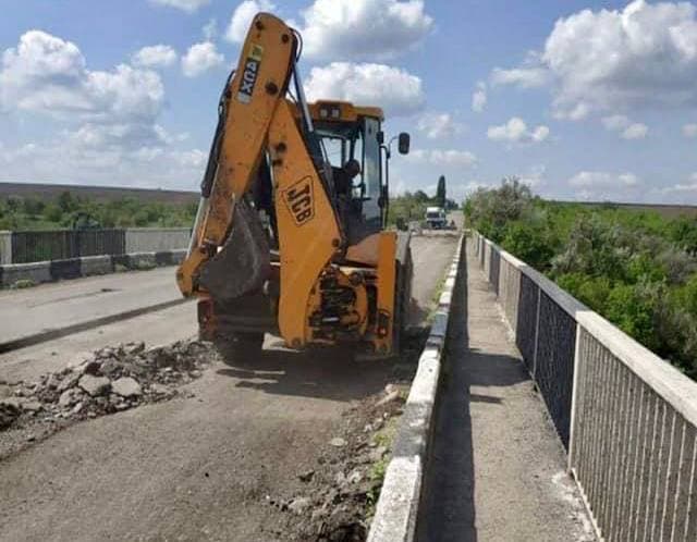 Неподалік Кропивницького почали капремонт мосту на дорозі М-12. ФОТО