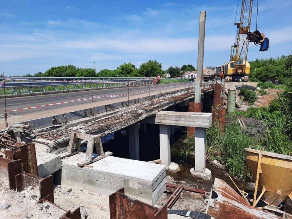 На Кіровоградщині відновлюють шість мостів на трасі «Стрий-Ізварине»