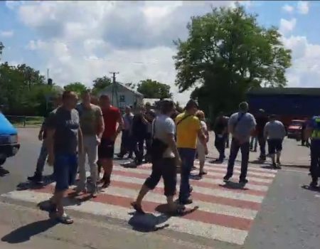 На Кіровоградщині шахтарі заблокували дорогу, Міненерго зібрало нараду