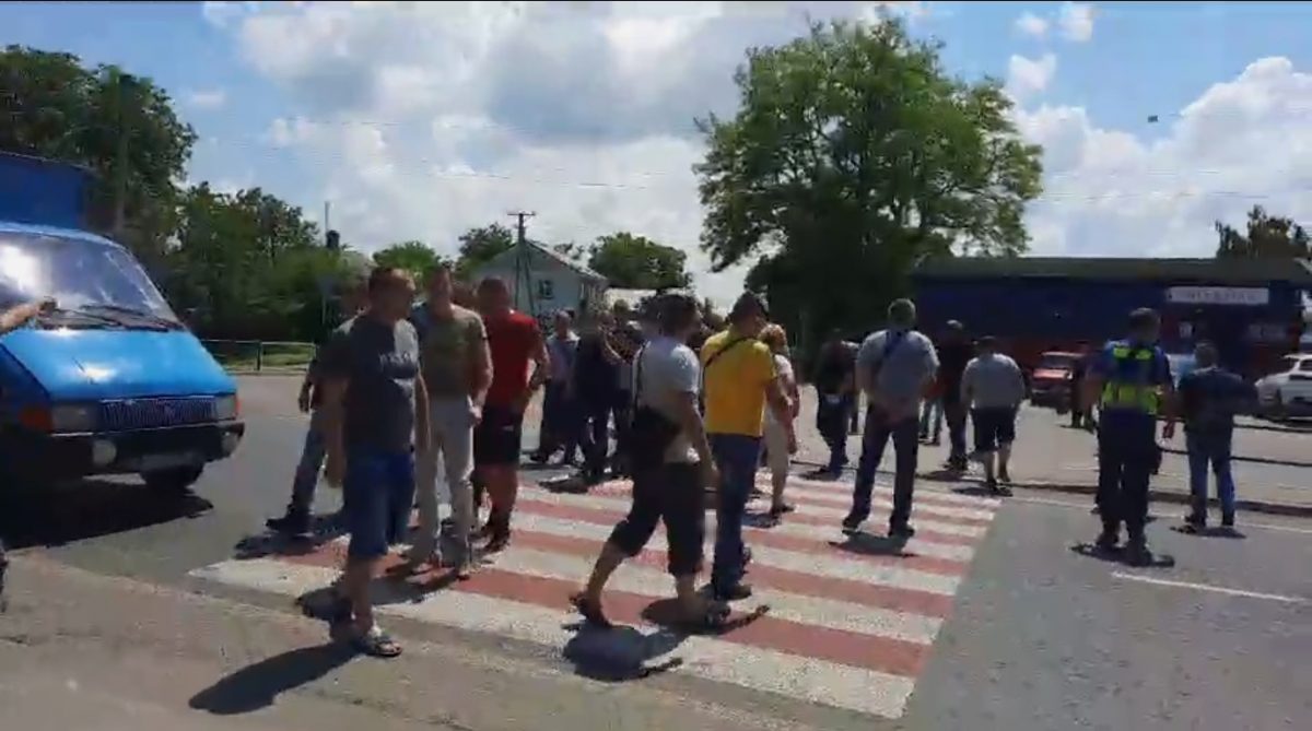 На Кіровоградщині шахтарі заблокували дорогу, Міненерго зібрало нараду