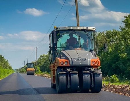 На Кіровоградщині триває ремонт дороги Первозванiвка-Калинiвка-Сасiвка