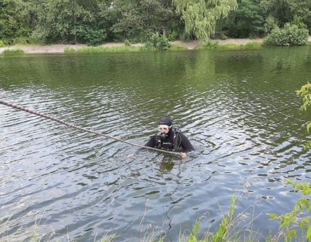 У Кропивницькому водолази кілька годин шукали тіло загиблого в Інгулі