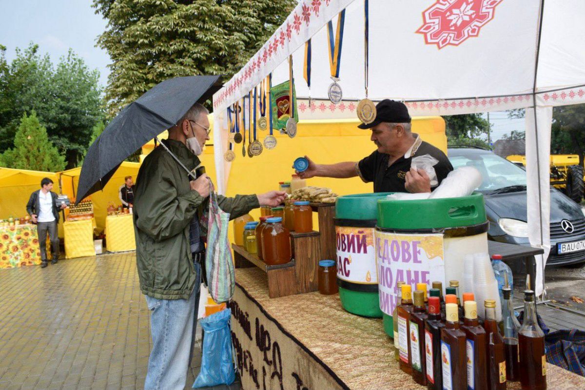 У Кропивницькому стартував медовий фестиваль &#8220;KROP honeyfest&#8221;. ФОТО. ВІДЕО