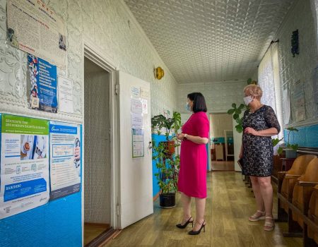 Голова Кіровоградської ОДА перевірила 3 центри вакцинації і прикро здивована