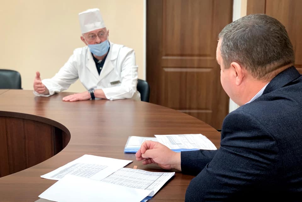 Облрада звернеться до уряду щодо критичної ситуації з фінансуванням медзакладів Кіровоградщини