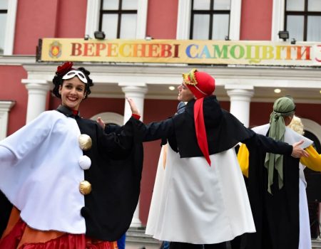 У Кропивницькому стартував найстаріший в області фестиваль “Вересневі самоцвіти”