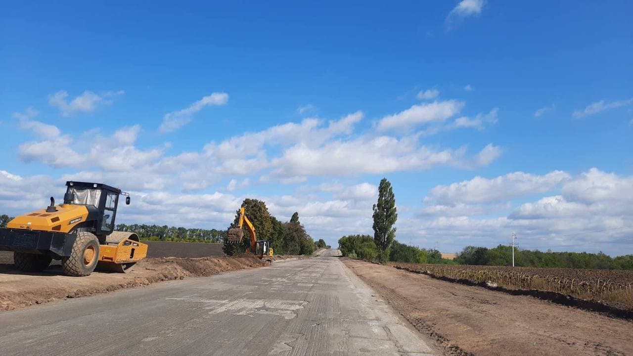 За кермом  ремонт доріг новини Кропивницький Кіровоградщина велике будівництво 2021 рік  