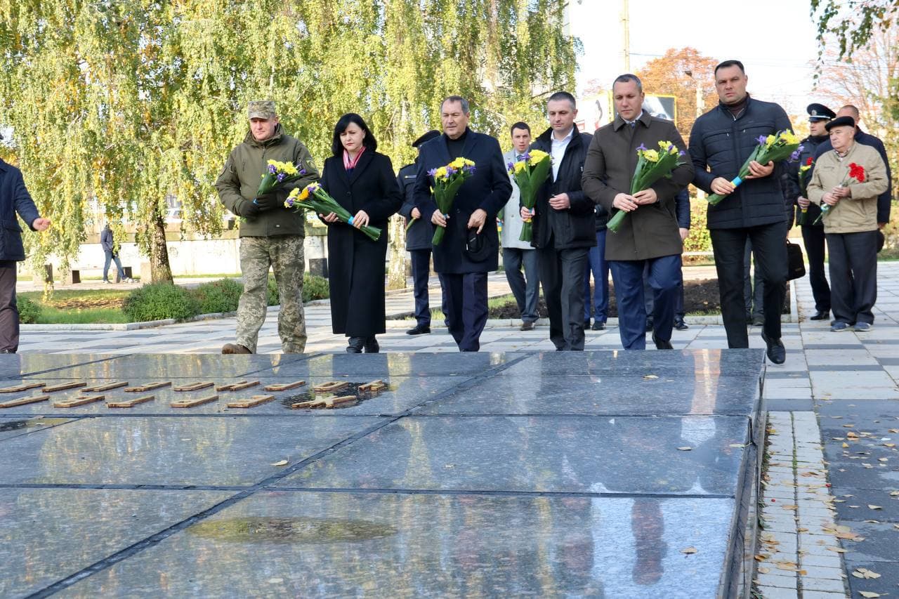 У Кропивницькому відзначили військових та вшанували пам&#8217;ять загиблих захисників України. ФОТО