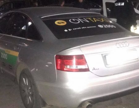 У Кропивницькому затримали п’яного водія однієї зі служб таксі. ФОТО