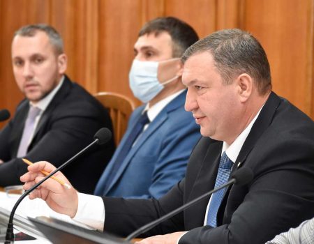 Більшість депутатів Кіровоградської обласної ради проігнорували сесію. Поіменно
