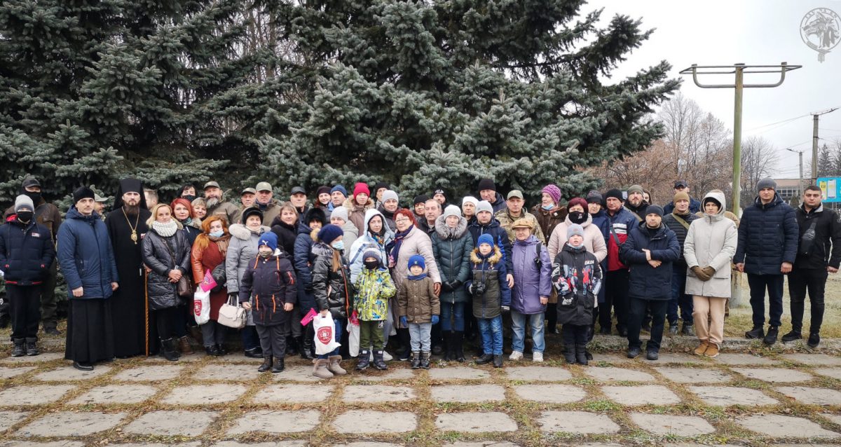 У Кропивницькому в сквері відкрили стелу в пам&#8217;ять про спецпризначенця Олександра Кондакова. ФОТО