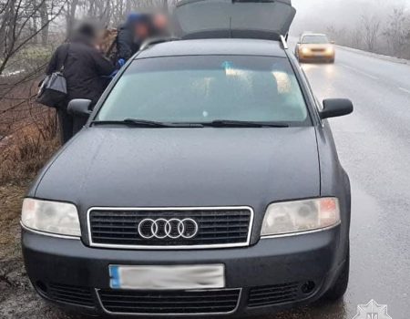 У Кропивницькому патрульні знайшли викрадену в Києві автівку. ФОТО