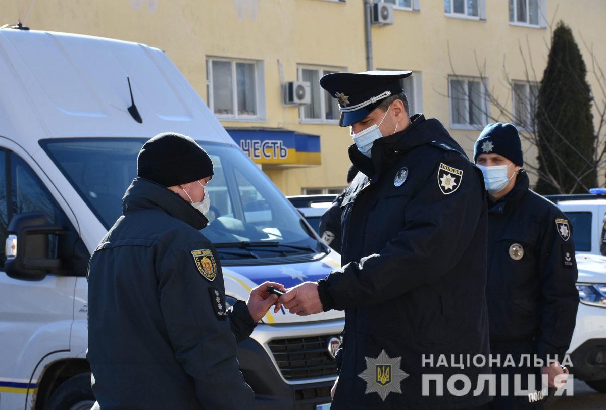 Поліція Кіровоградщини отримала нові авто для своїх підрозділів. ФОТО