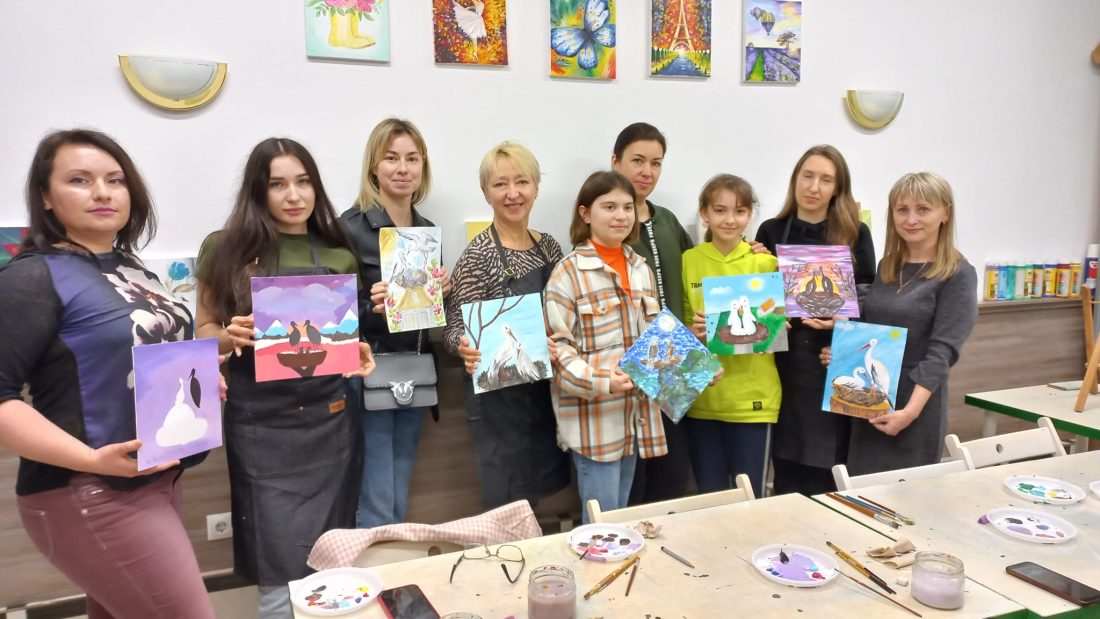 Зцілення мистецтвом: на Кіровоградщині відкрили центр арттерапії