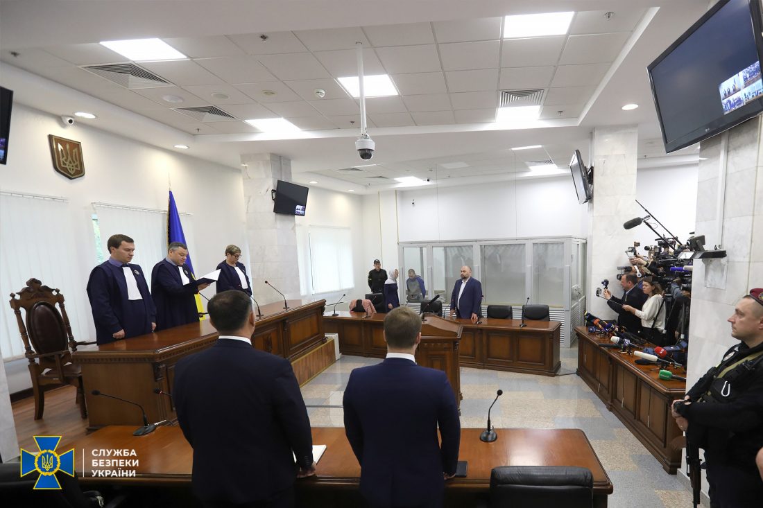 Окупанта, який впритул розстріляв з автомата мирного жителя, засудили до довічного ув&#8217;язнення