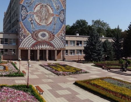 Новий навчальний рік у техуніверситеті Кропивницького розпочнеться не у вересні, а на місяць раніше