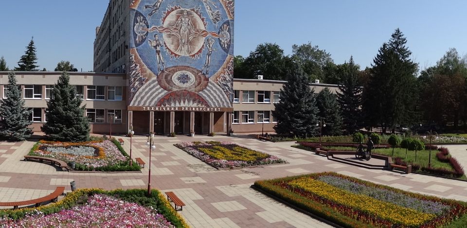 Новий навчальний рік у техуніверситеті Кропивницького розпочнеться не у вересні, а на місяць раніше