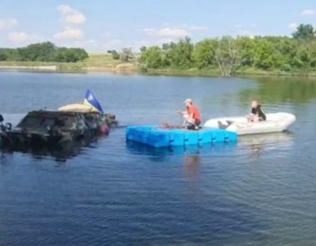 Суд обрав запобіжний захід водію бронемашини, що пішла на дно ставка разом із людьми на Кіровоградщині