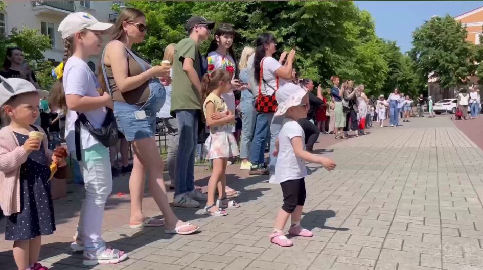 У Кропивницькому відбулося свято для дітей, всупереч війні. ФОТО