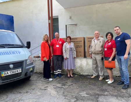 Дитячі лікарні Кіровоградщини отримали пральні машинки від “Червоного Хреста”. ФОТО