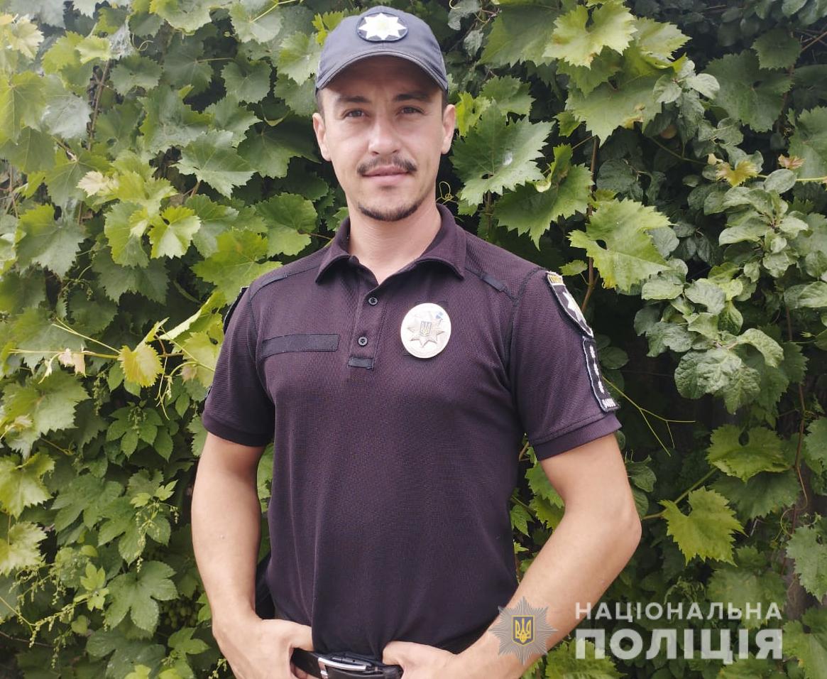На Кіровоградщині поліцейський врятував жінку, яка тонула