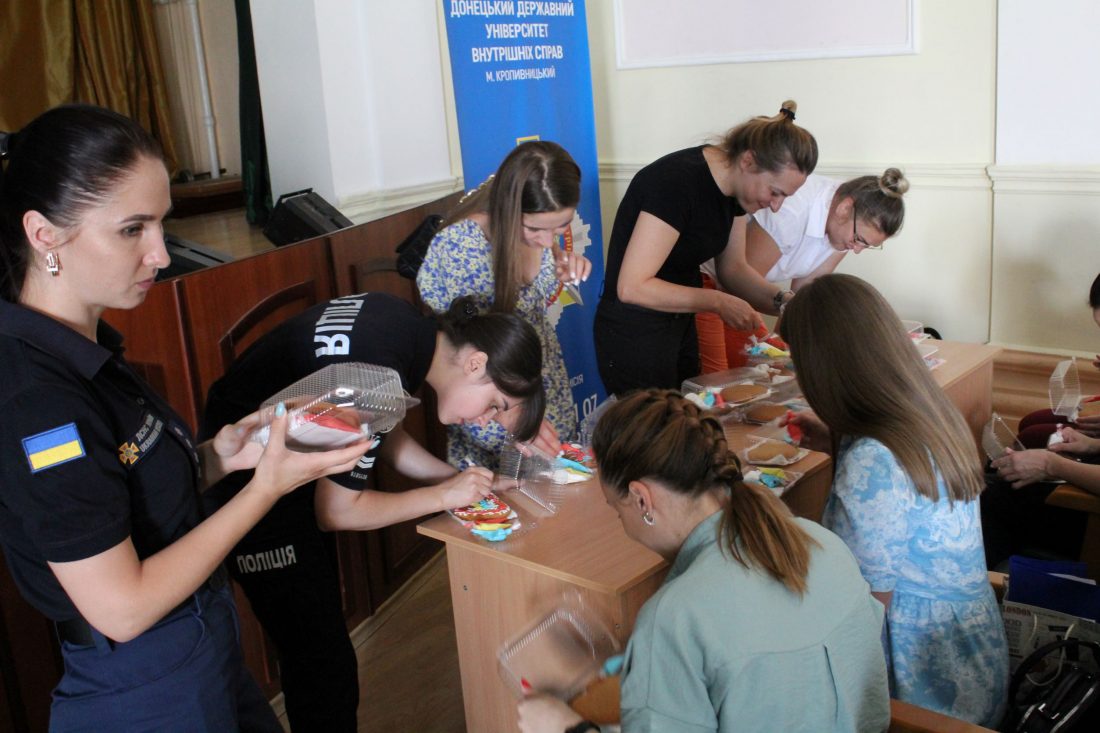 У Кропивницькому відбулася жіноча толока та майстер-клас  у пам&#8217;ять про загиблу землячку. ФОТО