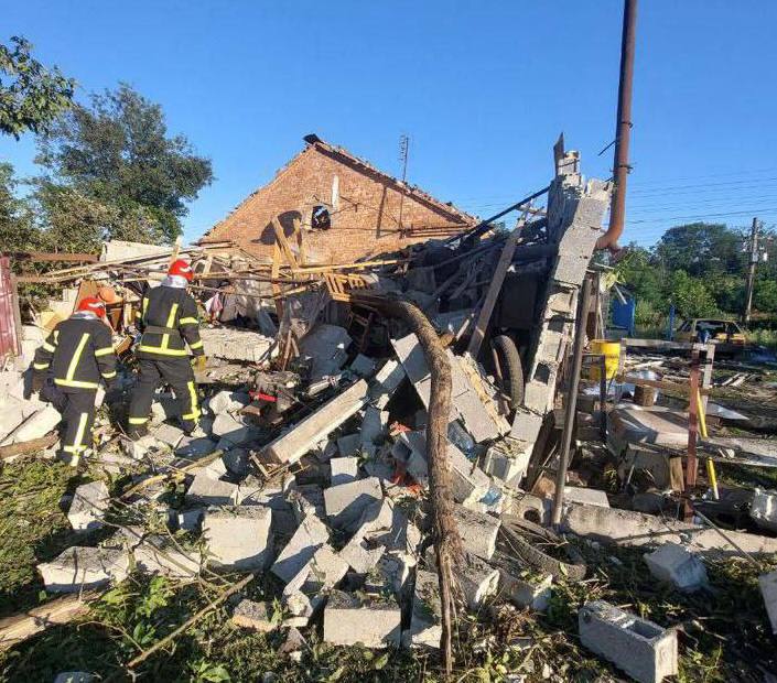 Влада підтвердила руйнування приватного будинку через вибух у Кропивницькому. ФОТО